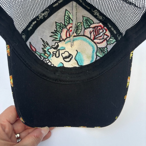 Ed Hardy Embroidered Skull Trucker Cap - Unisex - Picture 9 of 13